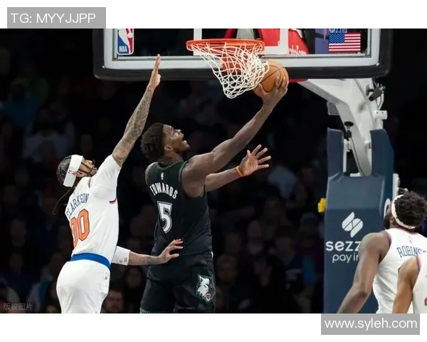 森林狼与爵士激战正酣比分胶着引发球迷热议