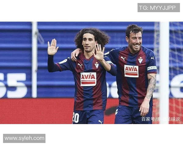 西班牙队迎战埃瓦尔力争主场胜利展现强大实力